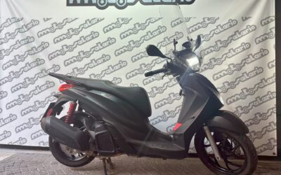 Piaggio medley 150